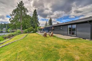 Gallery image of Stylish Olympia Home with Private Boat Dock! in Olympia