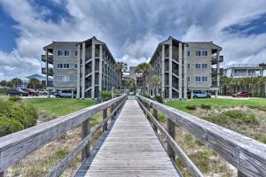 Foto de la galería de Ocean-View Resort Condo with Pool and Beach Access en Fernandina Beach