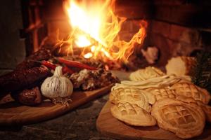 Jedlo v ubytovaní bed & breakfast alebo blízkom okolí