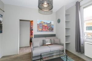 Posedenie v ubytovaní L'Industriel, T2 hypercentre chic et cosy, Wifi par SOVALFI