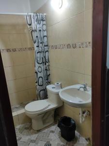 Bathroom sa Hotel Eloy Alfaro