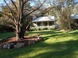 Vrt pred nastanitvijo Grampians View Cottages and Units