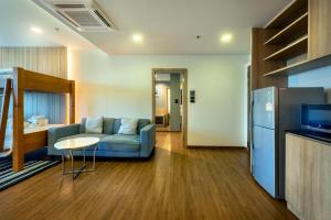 Kuchyň nebo kuchyňský kout v ubytování PLAAI Prime Hotel Rayong SHA Extra Plus