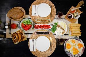 Gallery image of Paydos Pansiyon in Kas +51 photos