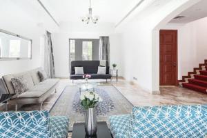 Fotografie z fotogalerie ubytování Frank Porter - Arabian Ranches v Dubaji + 23 fotografií