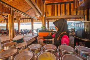 Ресторан / й інші заклади харчування у Phi Phi Andaman Beach Resort