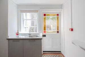 Gallery image of Redcliffe Parade No.9 I Your Apartment in Bristol