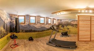 Gimnasio o instalaciones de fitness de Gästehaus Wötzer und Landhaus Stocka