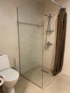 Ένα μπάνιο στο Cottage Gageta +50 φωτογραφίες