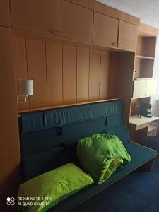 Postel nebo postele na pokoji v ubytování Haus Zerfreila