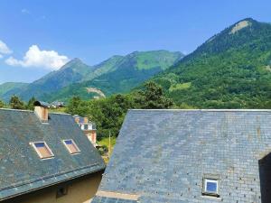 コトレにあるAppartement Cauterets, 2 pièces, 5 personnes - FR-1-234-136の屋根からの山々の景色