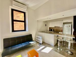 Kuchyň nebo kuchyňský kout v ubytování 182 Apartment in Llançà