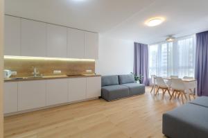 Dapur atau dapur kecil di 13129 Nivki-Park cozy apartment