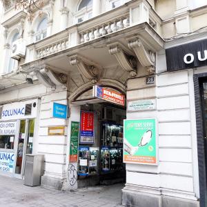 Budova, v ktorej sa hostel nachádza
