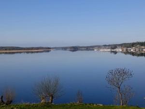 Imagen de la galería de Apartament nad jeziorem, en Ryn 1 foto más