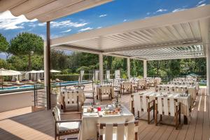 Bazén v ubytování Principe Forte Dei Marmi - Resort & Spa nebo v jeho okolí