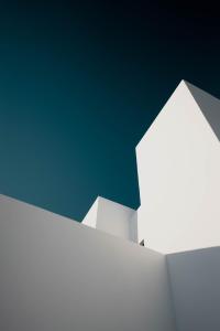 Foto da galeria de CUBIC Mykonos Seafront Design Suites em Ornos
