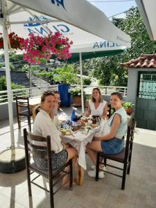 Huéspedes de Hotel Brahimi