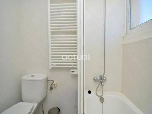A bathroom at Marina A-4 Még 21 kép