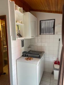 Kuchyň nebo kuchyňský kout v ubytování Apartman MAR