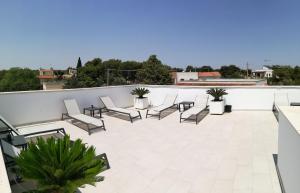 A balcony or terrace at Residence Valentina int 4 - Rooftop Sea View Infinity Pool