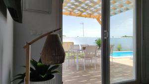 Basen w obiekcie PALAPA GARDEN alojamientos, piscina privada y cerca del mar lub w pobliżu