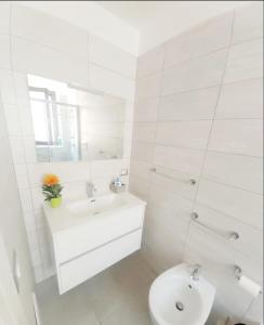 A bathroom at Dimora Asmara 11 15