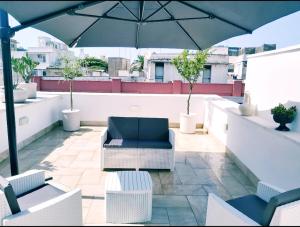 A seating area at Dimora Asmara 11 15