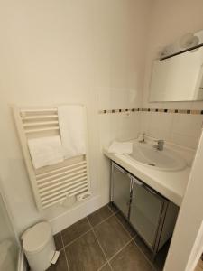 Kúpeľňa v ubytovaní L'Appartement des Esclargies + 13 fotografií