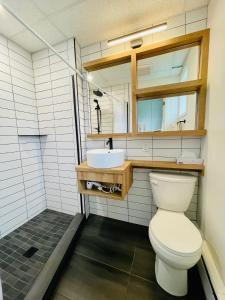 Phòng tắm tại Motel Cartier