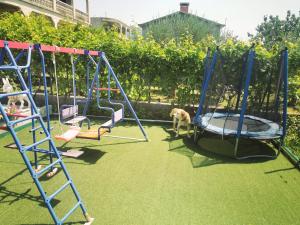 Herní místnost nebo prostor pro děti v ubytování Large Apartment Duje