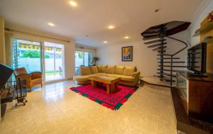 Kép HomeHolidaysRentals Bianca - Costa Barcelona szállásáról Santa Susannában a galériában Még 37 kép