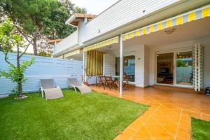 Kép HomeHolidaysRentals Bianca - Costa Barcelona szállásáról Santa Susannában a galériában