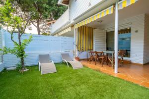 Kép HomeHolidaysRentals Bianca - Costa Barcelona szállásáról Santa Susannában a galériában