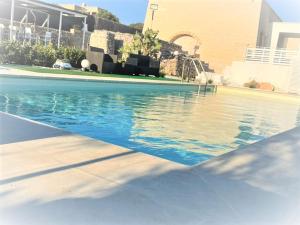The swimming pool at or close to Villa Stella