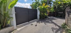 Fotografie z fotogalerie ubytování Flor de Coco, Villa neuve, 5 chambres, 5 salles de bains et grande piscine à 250 mètres de la plage v destinaci Las Terrenas