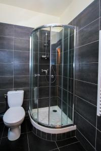 Ванна кімната в Le Zèbre, T1 hypercentre chic et cosy, Wifi par SOVALFI