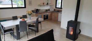 Køkken eller tekøkken på Gite touristique l'épuisette