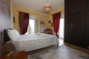 Cama ou camas em um quarto em Sofia's pottery house