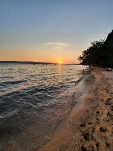 Afbeelding uit fotogalerij van S&M camping in Sveti Filip i Jakov