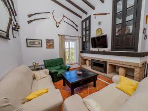 Posezení v ubytování Tu Villa Rural Lentisco 8 Dormitorios Piscina privada