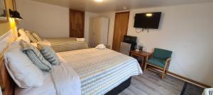 TV a/nebo společenská místnost v ubytování Driftin Sands Motel
