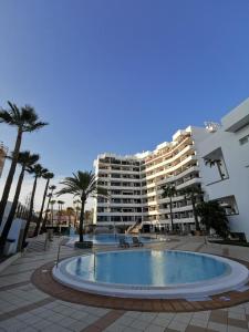 Gallery image of Cherry Top Cake Apartment in Playa del Ingles