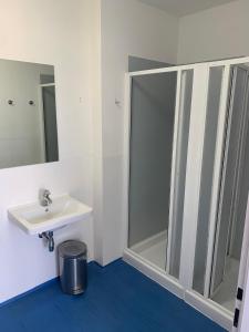 Vonios kambarys apgyvendinimo įstaigoje Ubytování na Jachtě