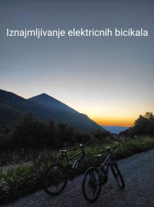 Jízda na kole v ubytování Konaciste Mali Izvor nebo okolí