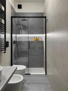 A bathroom at Appartamento di design