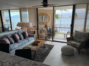 Istumisnurk majutusasutuses This place is different!! Award winning! Oceanfront, View View!