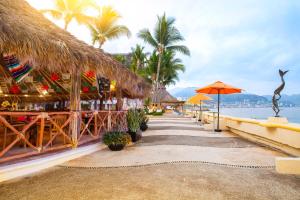 Photo de la galerie de l'établissement Las Palmas by the Sea All Inclusive, à Puerto Vallarta