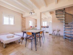 Fotografie z fotogalerie ubytování Duplex on estate with private access to the most beautiful beach in Mallorca v destinaci Campos