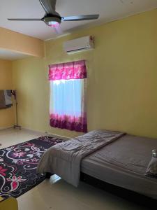 Postel nebo postele na pokoji v ubytování SMZ Café & Homestay - SELF CHECK IN